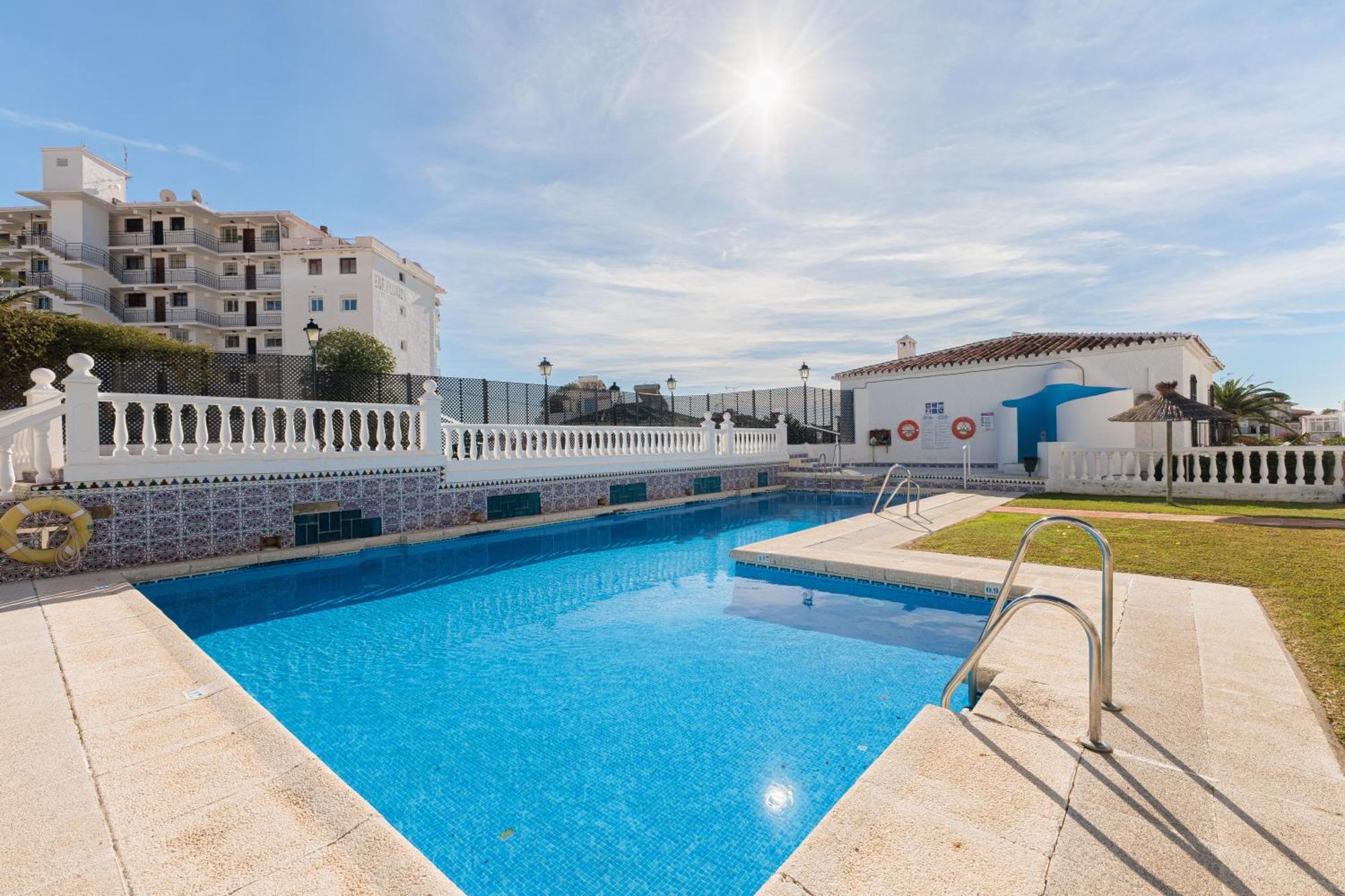 1 Bedroom In Verano Azul, Free Wi-Fi Nerja Exterior photo