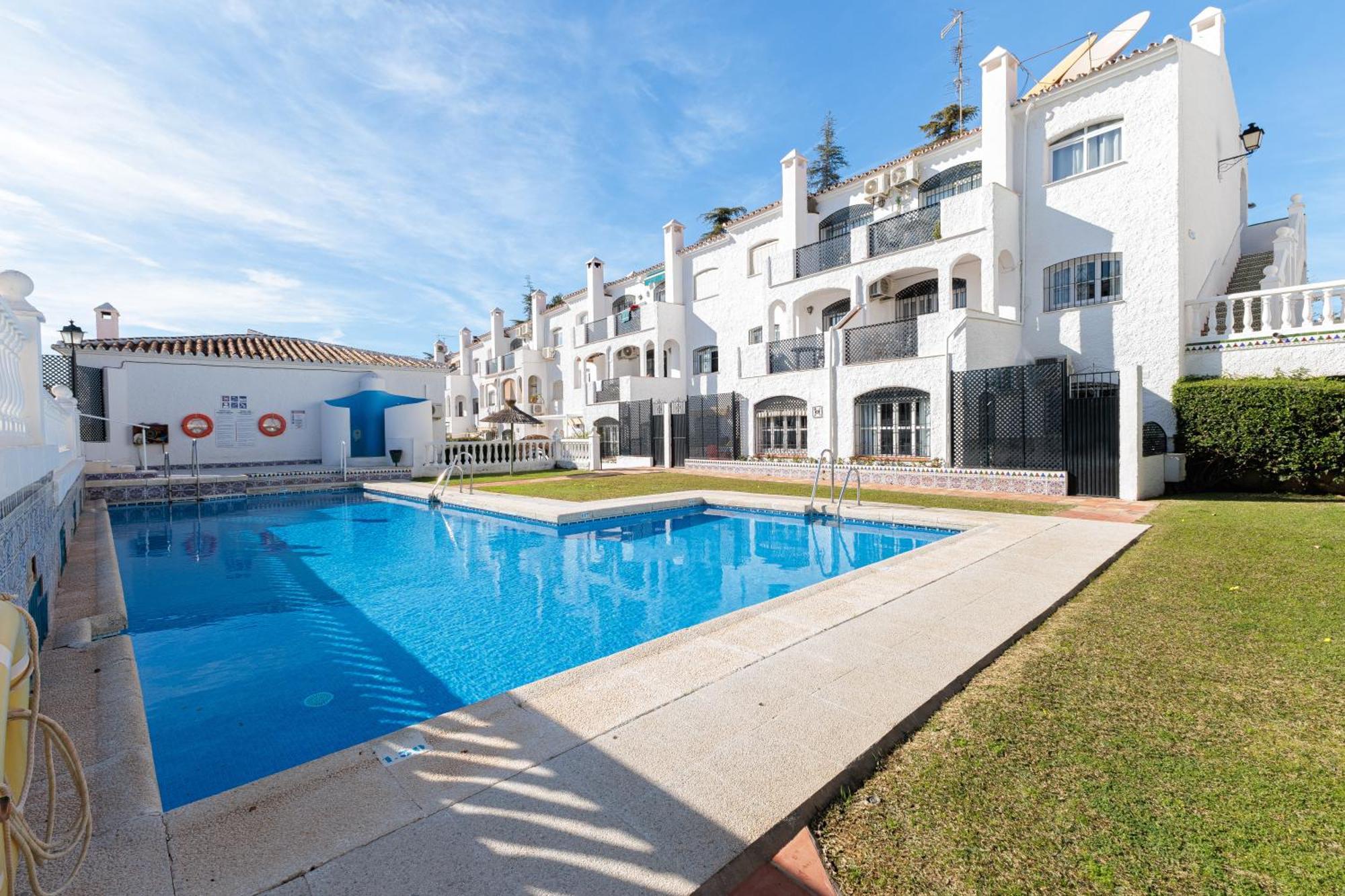 1 Bedroom In Verano Azul, Free Wi-Fi Nerja Exterior photo