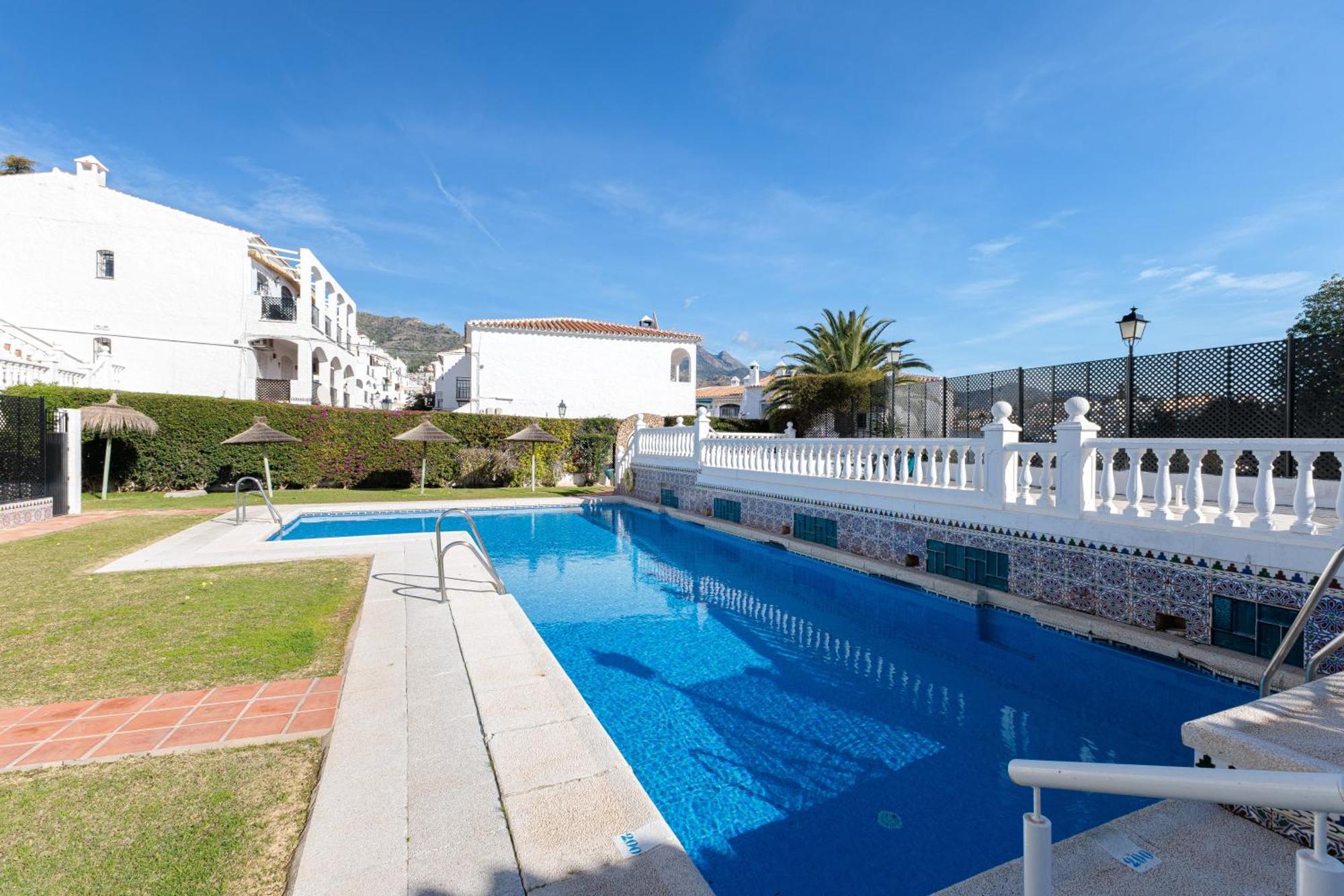 1 Bedroom In Verano Azul, Free Wi-Fi Nerja Exterior photo