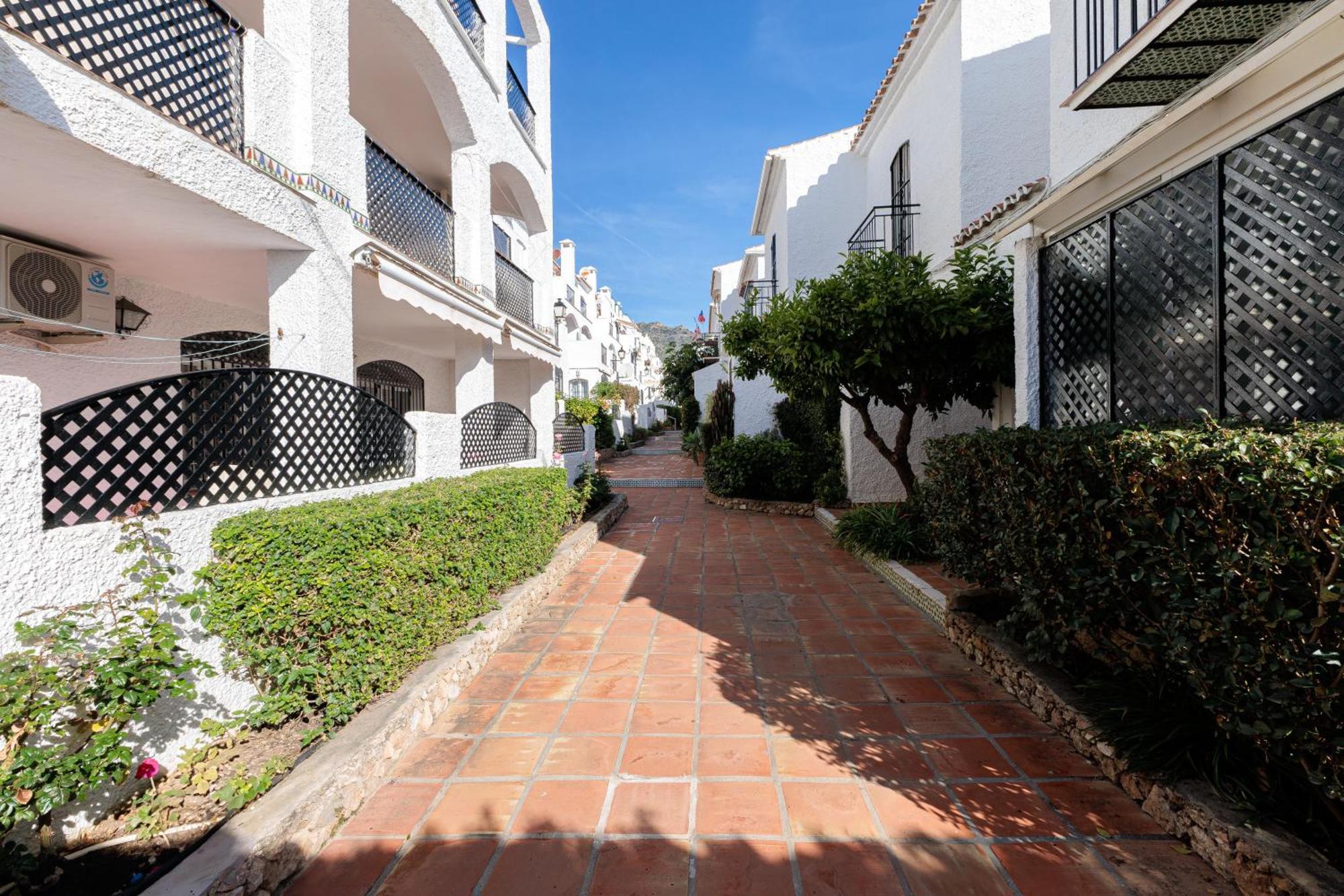 1 Bedroom In Verano Azul, Free Wi-Fi Nerja Exterior photo
